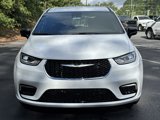 New 2025 Chrysler Pacifica Select image 2