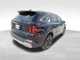 Used 2024 Kia Sorento S image 4