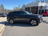 New 2025 Volkswagen Atlas SE image 2