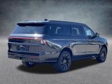 New 2025 Lincoln Navigator L Reserve image 3