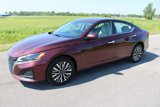Used 2023 Nissan Altima 2.5 SV image 3