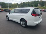New 2026 Chrysler Pacifica Select image 3