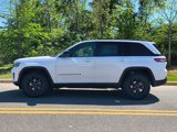 New 2025 Jeep Grand Cherokee Altitude image 3