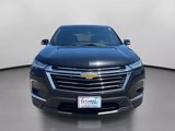 Used 2023 Chevrolet Traverse LT image 2