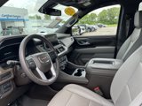 Used 2022 GMC Yukon SLT w/ SLT Luxury Package image 2