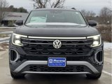 New 2025 Volkswagen Atlas Peak Edition SE image 3