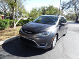 Used 2017 Chrysler Pacifica Touring-L image 3