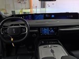 New 2025 Lincoln Navigator L Reserve image 2
