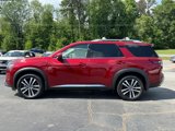 New 2025 Nissan Pathfinder Platinum image 6