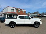 Used 2019 Toyota Tacoma TRD Off-Road image 4
