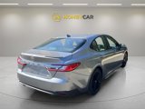 Used 2025 Toyota Camry SE image 4