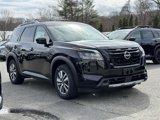 New 2025 Nissan Pathfinder SL w/ Black Appearance Package image 2
