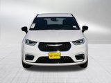 New 2025 Chrysler Pacifica Select image 2