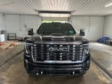 Used 2024 GMC Sierra 2500 Denali Ultimate image 2