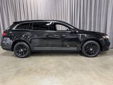 Used 2015 Lincoln MKT AWD image 4