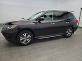 Used 2020 Nissan Pathfinder SV image 2