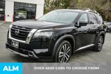 Used 2024 Nissan Pathfinder Platinum image 3