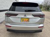 New 2025 Mitsubishi Outlander ES image 4