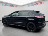 Used 2024 Ford Edge SE w/ Black Appearance Package image 6