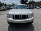 Used 2010 Jeep Grand Cherokee Laredo image 2