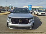 Used 2025 Honda Pilot TrailSport image 2