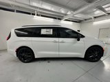 New 2024 Chrysler Pacifica Limited w/ S Appearance Package image 5