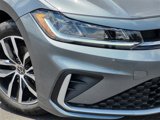 Used 2025 Volkswagen Jetta SE image 5