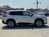 Used 2023 Nissan Rogue SV image 5