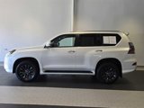 Used 2023 Lexus GX 460 Premium w/ Premium Package image 2