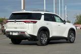 New 2025 Nissan Pathfinder SL image 4