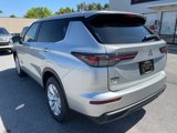 New 2025 Mitsubishi Outlander ES image 4
