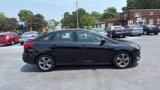 Used 2018 Ford Focus SE w/ SE Appearance Package image 4