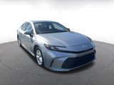 Used 2025 Toyota Camry LE image 3