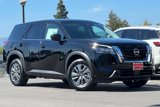 New 2025 Nissan Pathfinder S image 2