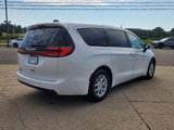 New 2026 Chrysler Pacifica Select image 5
