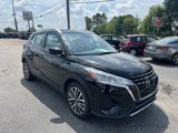 Used 2021 Nissan Kicks SV image 3