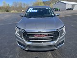 Used 2024 GMC Terrain SLE image 2