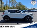 Certified 2025 Volvo XC40 B5 Core image 3