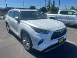 New 2025 Toyota Highlander Platinum image 3