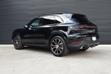 Used 2024 Porsche Cayenne image 3
