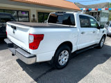 Used 2017 Nissan Titan SV image 5