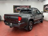 Used 2019 Toyota Tacoma TRD Sport image 2