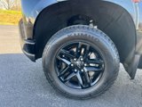 Used 2020 Chevrolet Silverado 1500 LT Trail Boss w/ Midnight Edition image 5