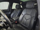 Certified 2023 Porsche Macan Turbo image 5