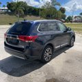 Used 2017 Mitsubishi Outlander SE image 3