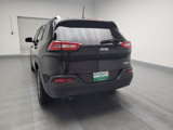 Used 2018 Jeep Cherokee Latitude Plus image 6