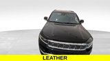 Certified 2022 Jeep Grand Wagoneer Series III image 4