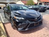 Used 2024 Toyota Camry SE image 3