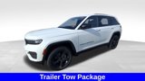 New 2025 Jeep Grand Cherokee Altitude image 4