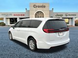 New 2025 Chrysler Pacifica Select image 5